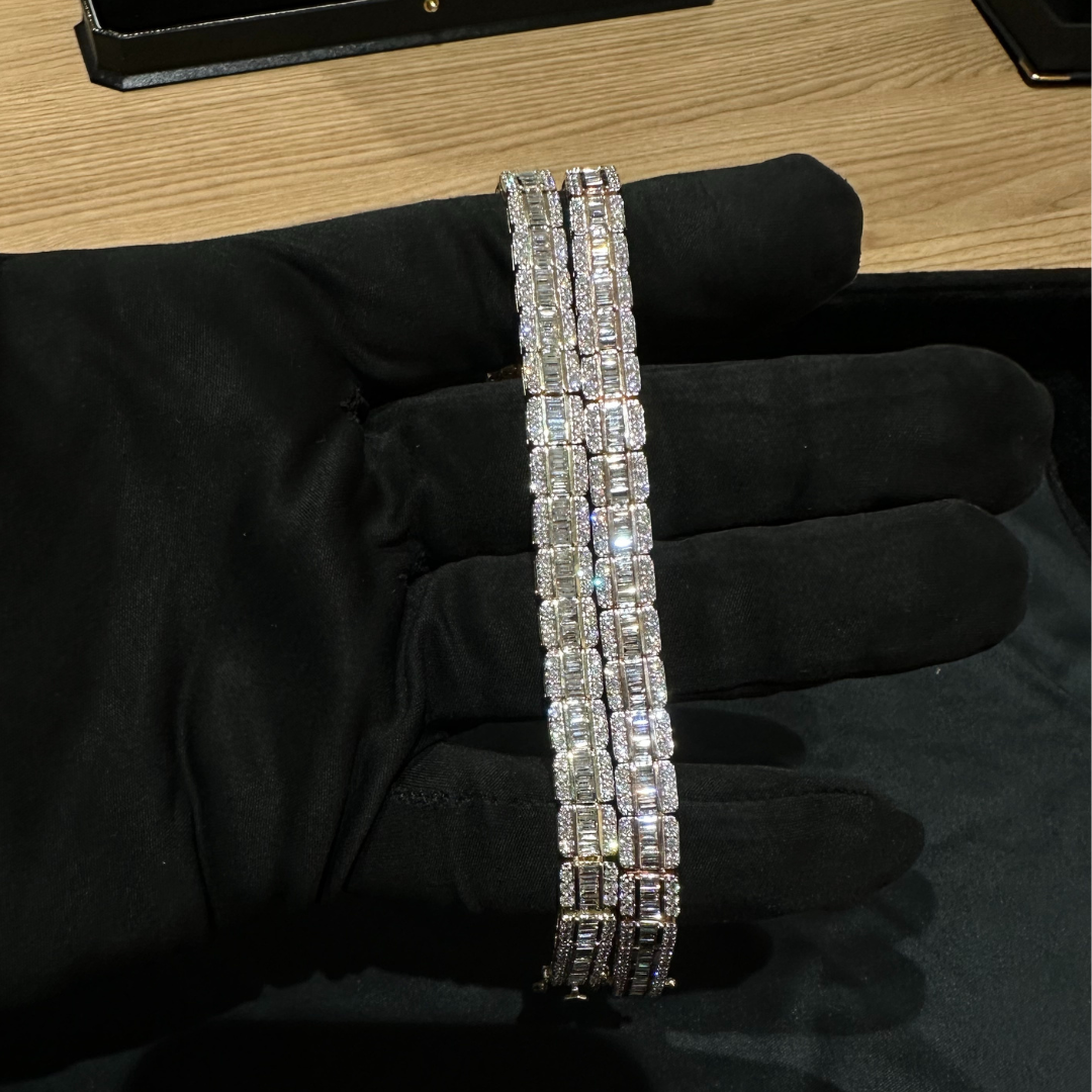 TDV Signature Baguette & Round Diamond Bracelet