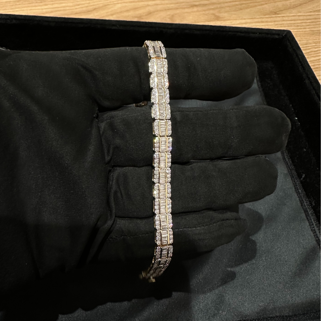 TDV Signature Baguette & Round Diamond Bracelet