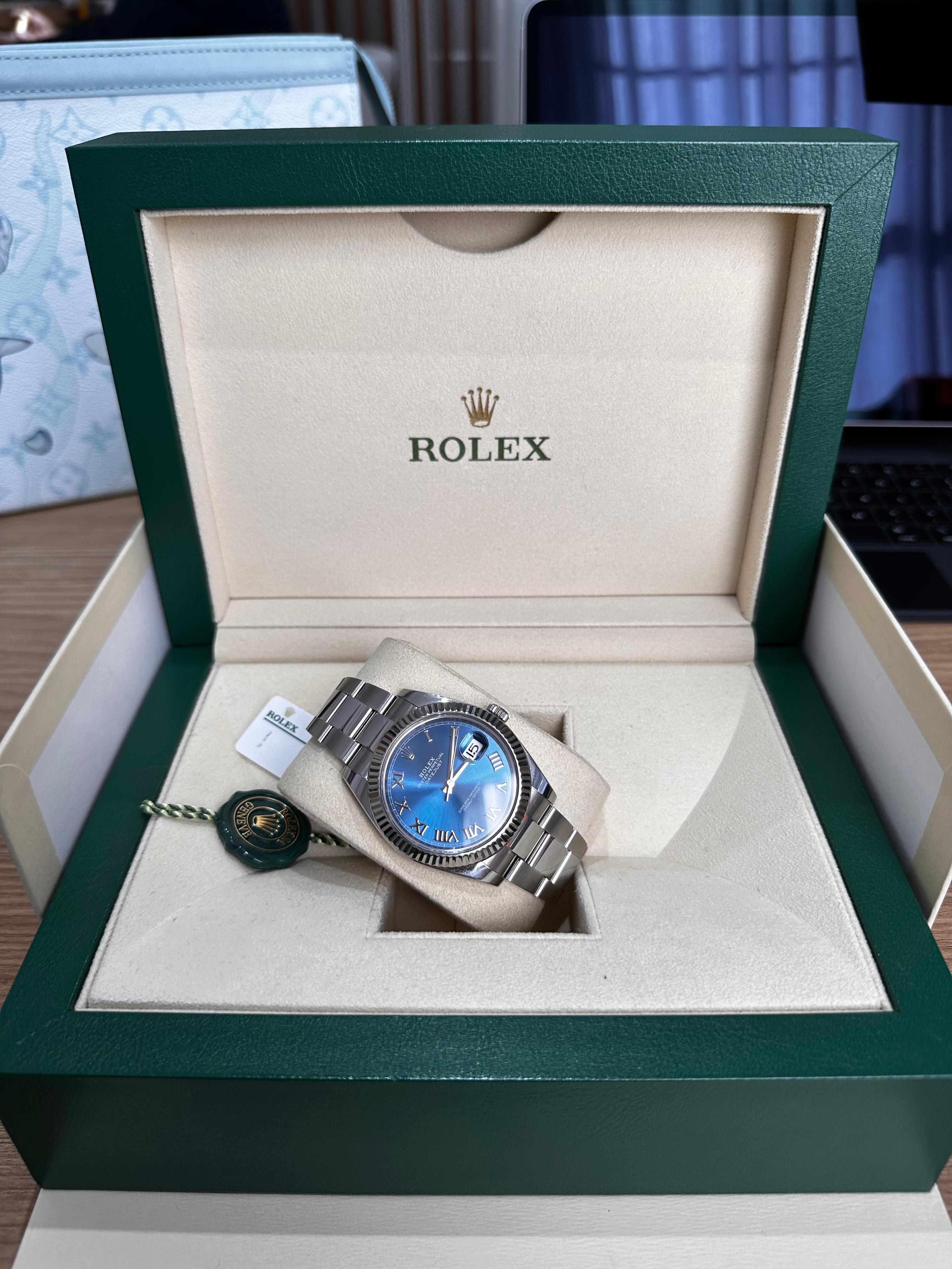 Rolex Datejust 41 Fluted Bezel Oyster Bracelet Blue Roman Azzuro
